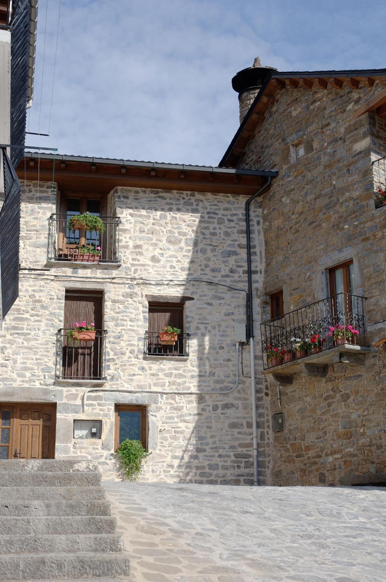 Apartamento El Patio Casa Cajal Torla Exterior photo